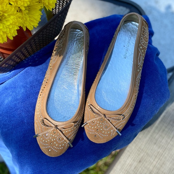 DONALD J. PLINER | Riki Embellished Ballerina Flat | EEUC | Women’s Size: 9M - Picture 8 of 13
